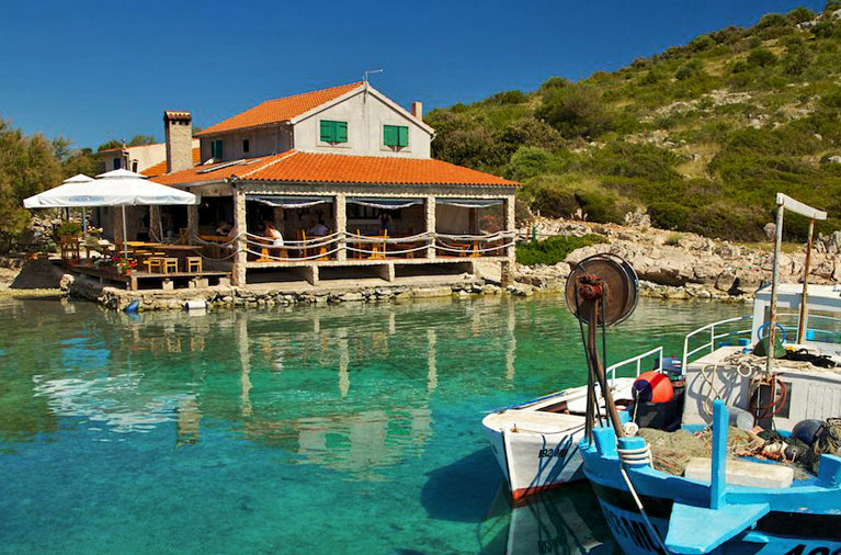 Konoba Žmara Žut Island