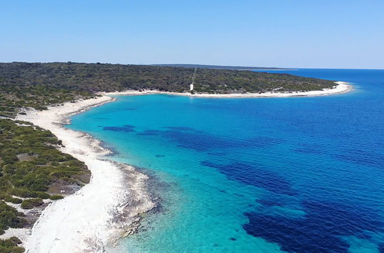 Nozdre Bay - Silba Island